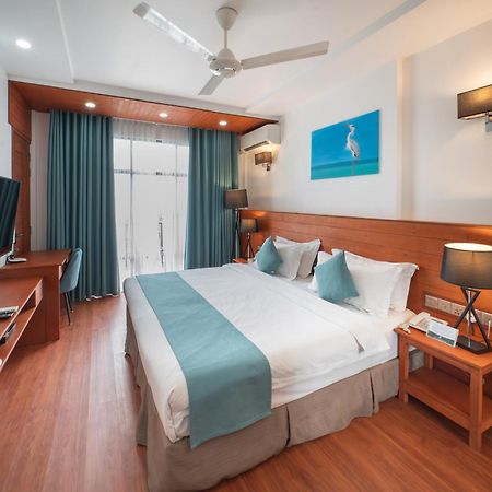 Araamu Hotels Maldives At Dhiffushi Exterior foto