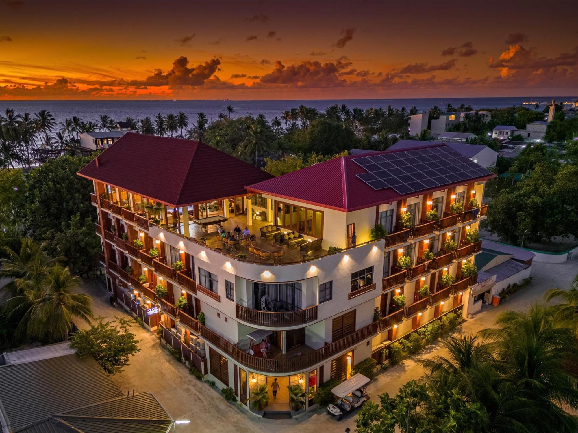 Araamu Hotels Maldives At Dhiffushi Exterior foto