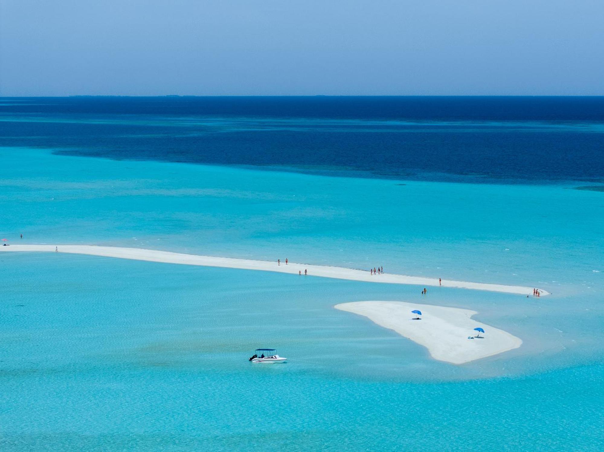 Araamu Hotels Maldives At Dhiffushi Exterior foto