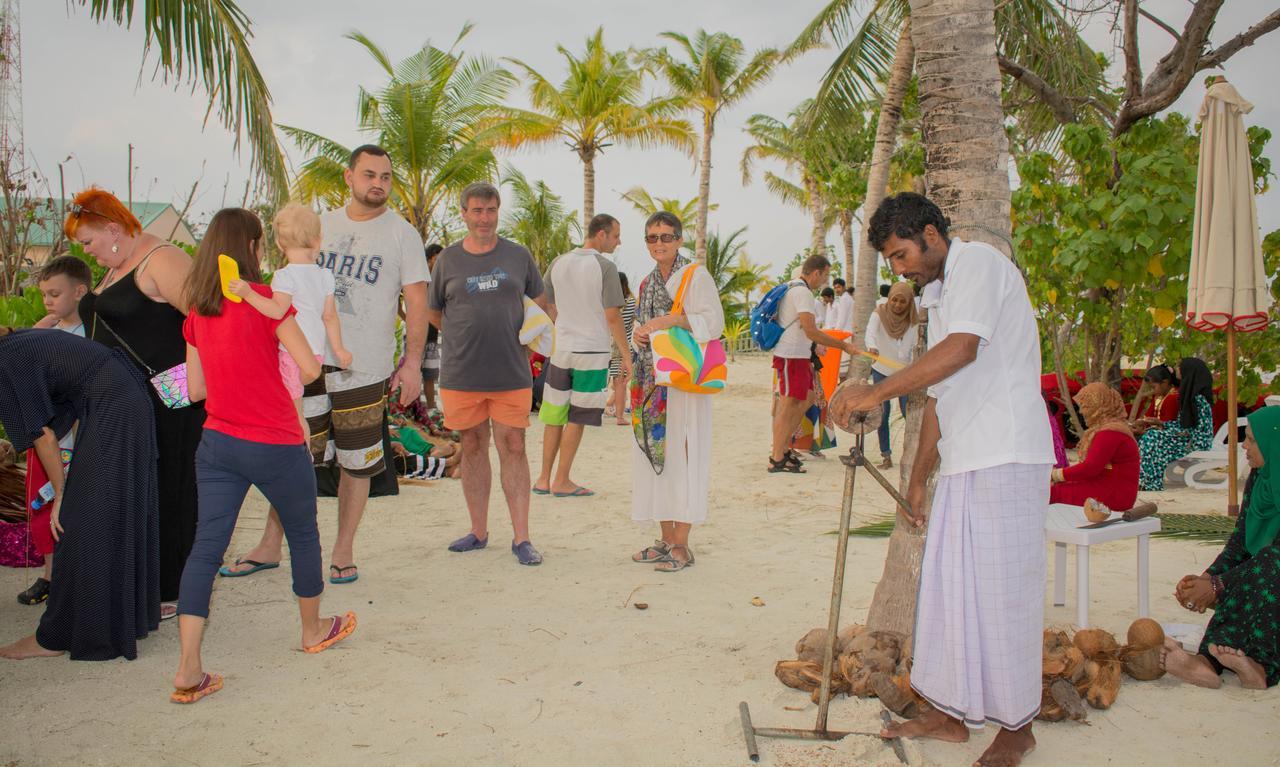 Araamu Hotels Maldives At Dhiffushi Exterior foto